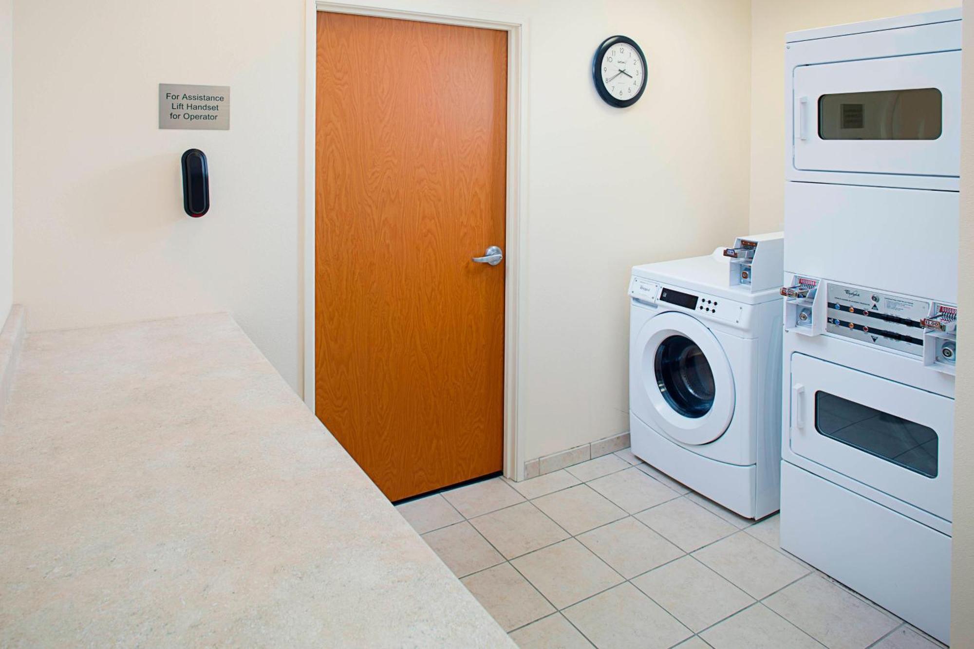 Fairfield Inn & Suites Twentynine Palms - Joshua Tree National Park Bagian luar foto